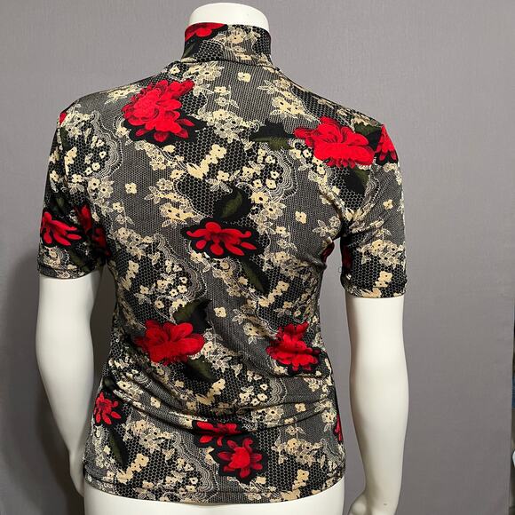 Susan Lawrence Cherry Red Floral Knit Romantic Short Sleeve Top Sz-Medium - Picture 8 of 10